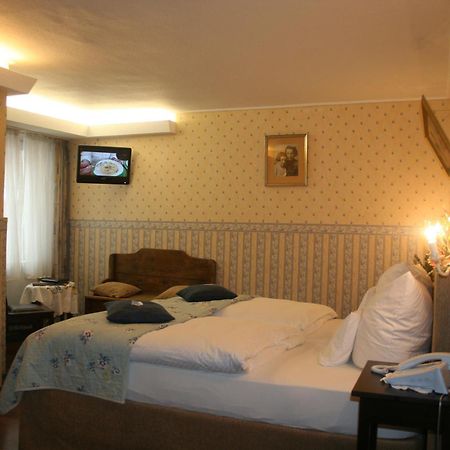 Maerchenhotel Бернкастель-Кюс Экстерьер фото